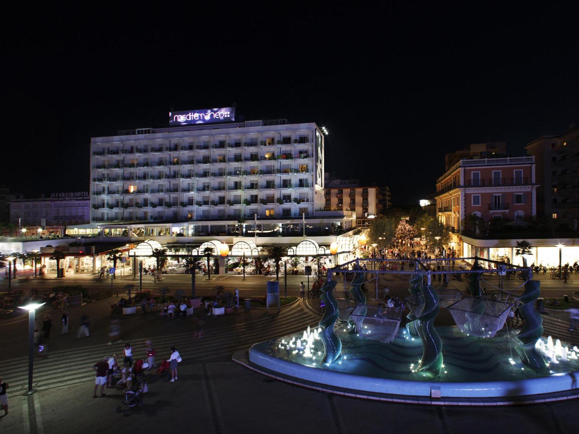 Hotel Mediterraneo Riccione Esterno foto