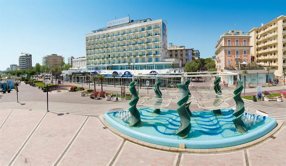 Hotel Mediterraneo Riccione Esterno foto